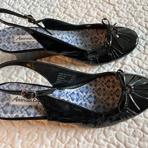 Sz 6 American Eagle black sling-back wedge…EUC